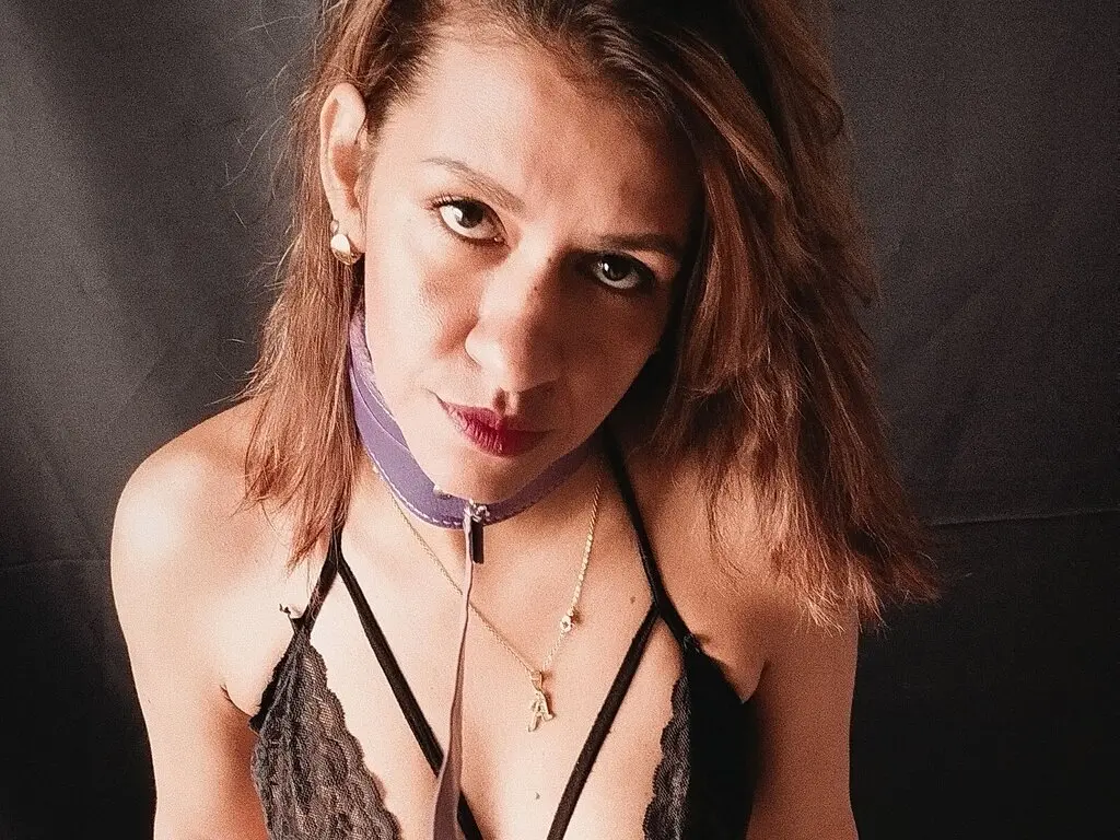 AnnabelleTomson's Live Nude Chat