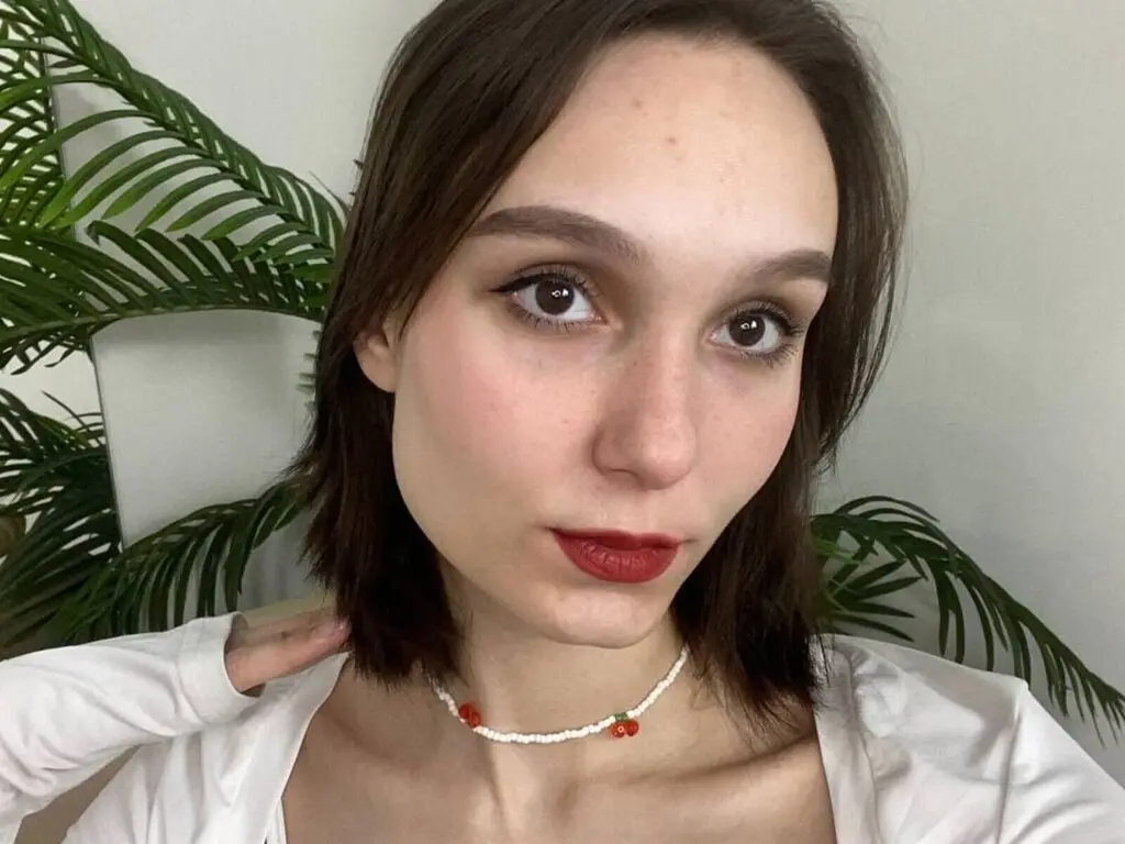CwenFurnish's Live Nude Chat