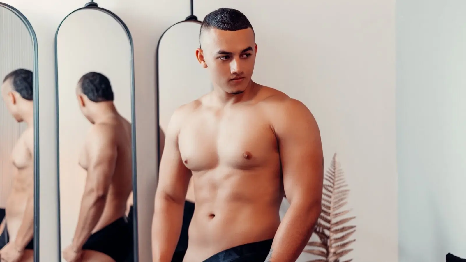 DereckCoult's Live Nude Chat