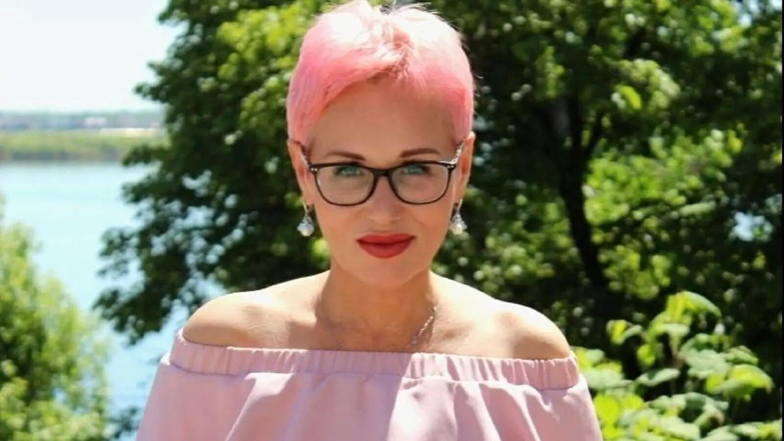 DianaDelana's Live Nude Chat