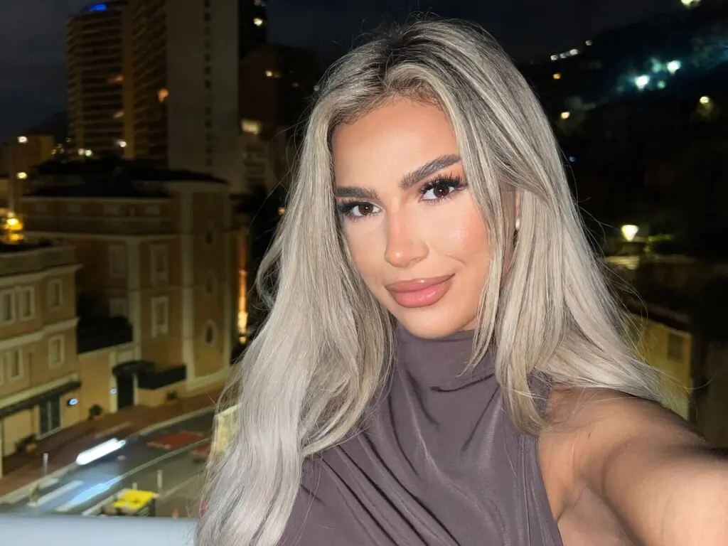 EvaQuinn's Live Nude Chat