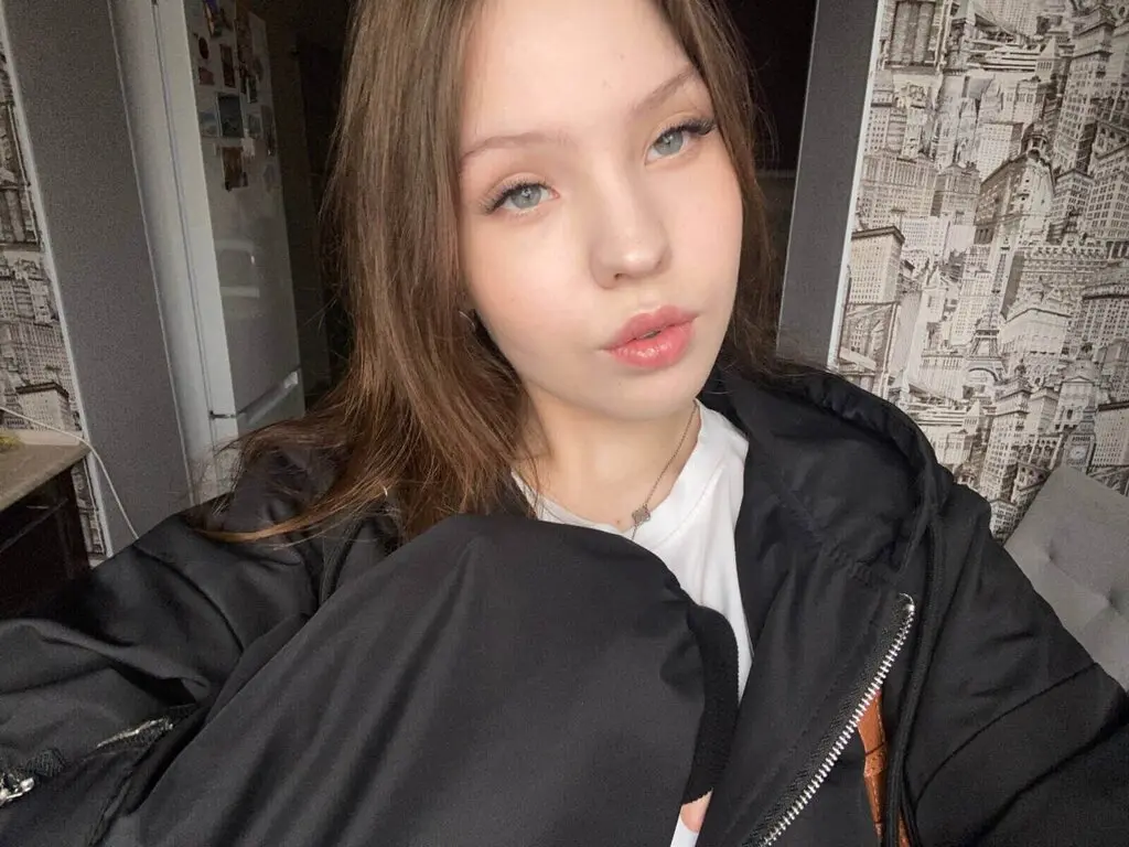 LannieBlank's Live Nude Chat