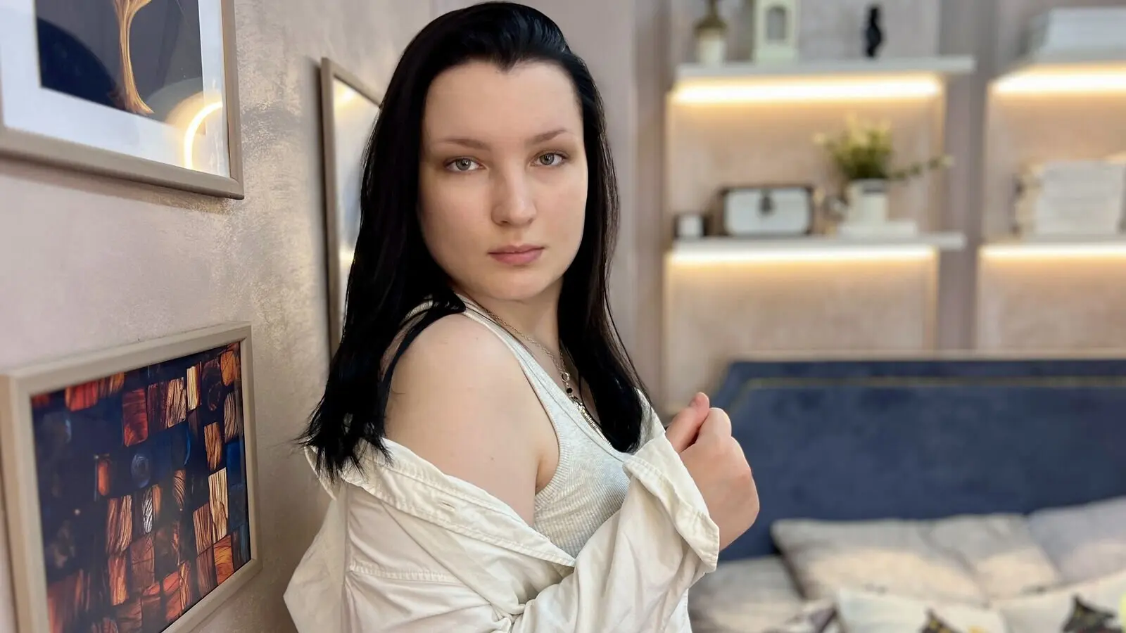 LeonoraSantorini's Live Nude Chat