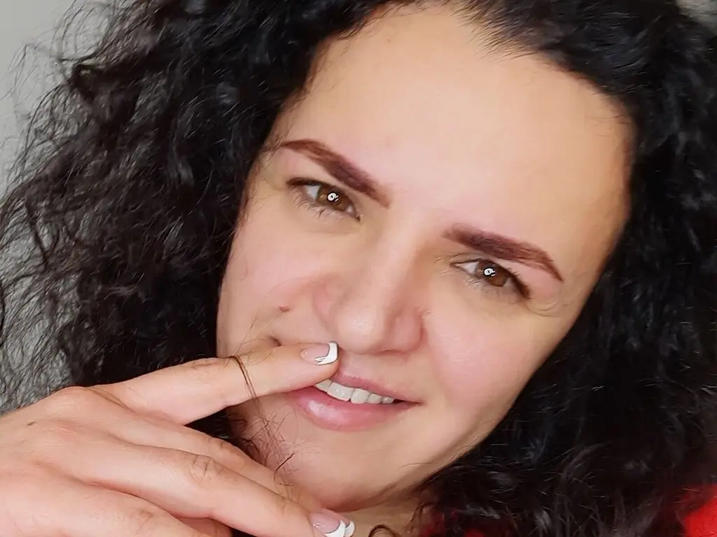 NataliaCurly's Live Nude Chat